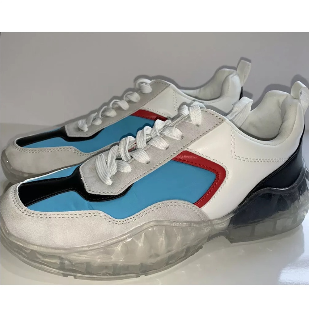 Womens Size 7 Air Underground Tennis Shoes